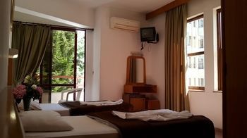 Midi Hotel Аланія Екстер'єр фото