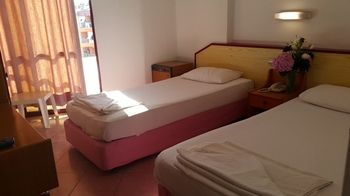 Midi Hotel Аланія Екстер'єр фото