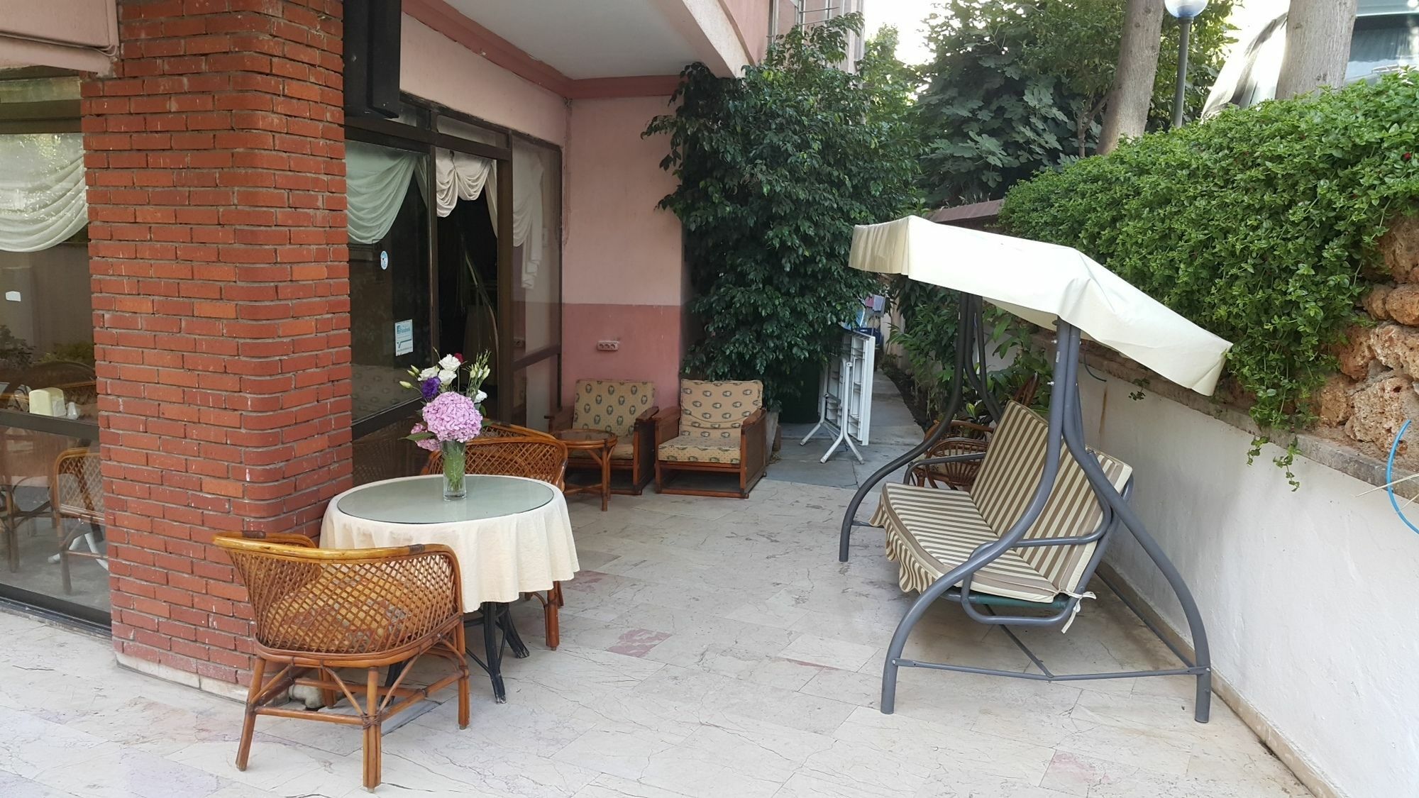 Midi Hotel Аланія Екстер'єр фото